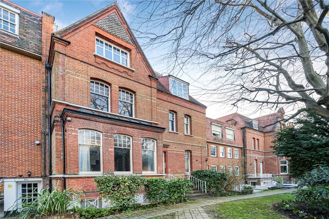 Studio flat on Flat 3, 12A, Cambalt Road, London, £299,999