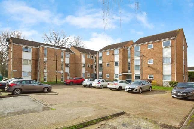 Thumbnail Flat for sale in Wood Close, Southampton, Hampshire