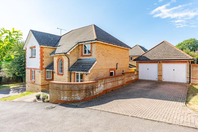 Thumbnail Detached house to rent in Little Brook Road, Roydon, Harlow