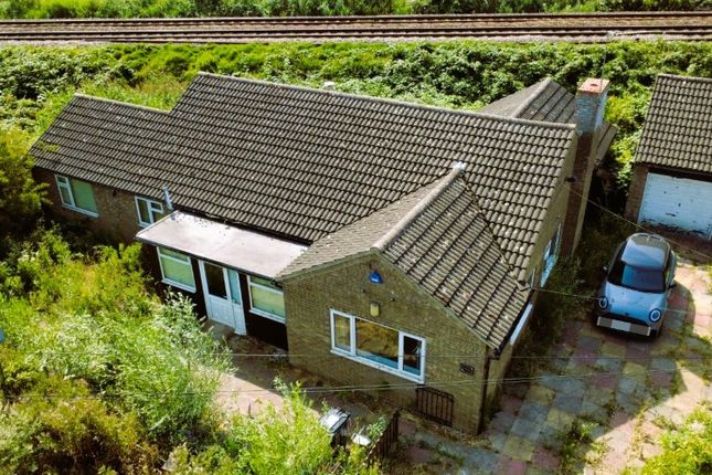 3-bed detached on 10 Prickwillow Road, Queen Adelaide, £200,000