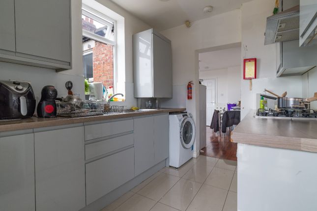 Ashleigh Grove, Newcastle Upon Tyne photo 4