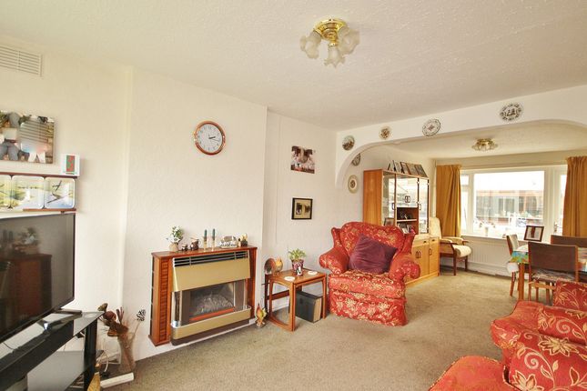 1, Evans Road, Eynsham photo 2