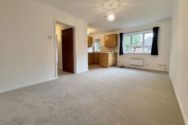 Westgate Court, High Wycombe photo 2