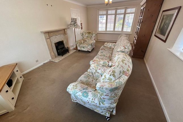 14, Dulas Close, Colwyn Bay photo 3