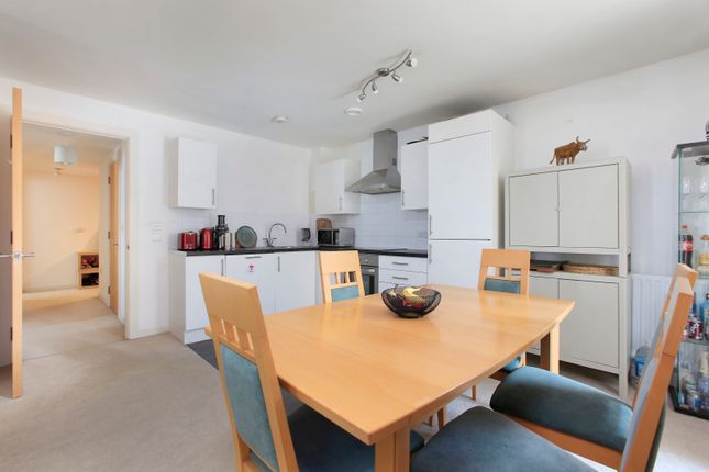 Flat for sale in Wingate Square, Clapham, London