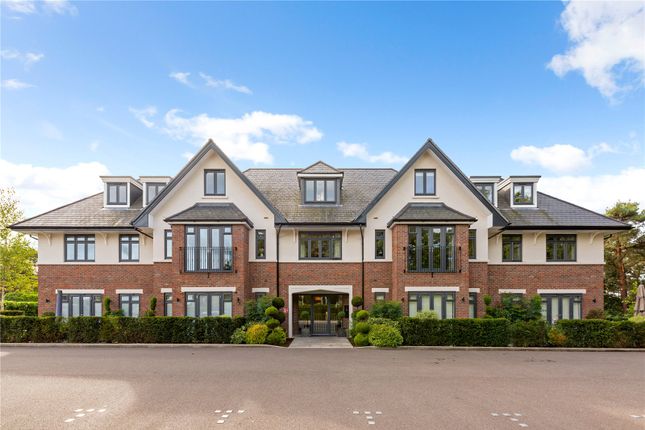 Flat for sale in Golf Drive, Camberley, Surrey