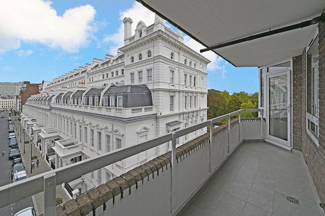 Flat 43, Hyde Park Towers, London photo 2