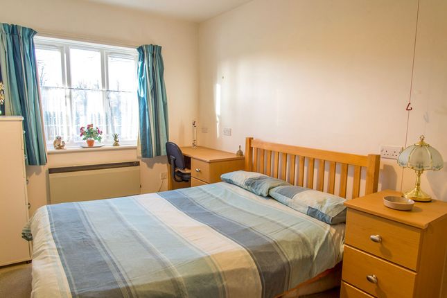 11 Sharman Beer Court, Thame photo 4