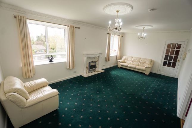 Flat for sale in Hill Side, Bolton