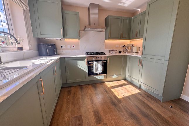 1, Haymeadow Way, Wimborne photo 4