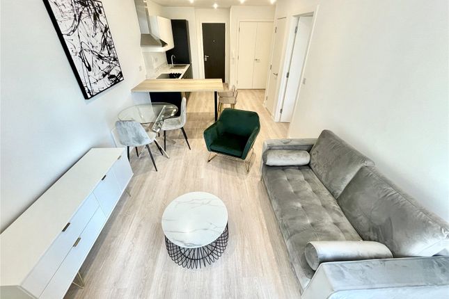 Studio flat on 405 Exchange Point,, Embankment West, SALFORD, £225,000