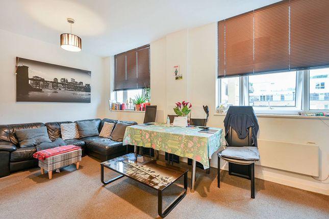 Flat for sale in Bromyard House, Acton, London