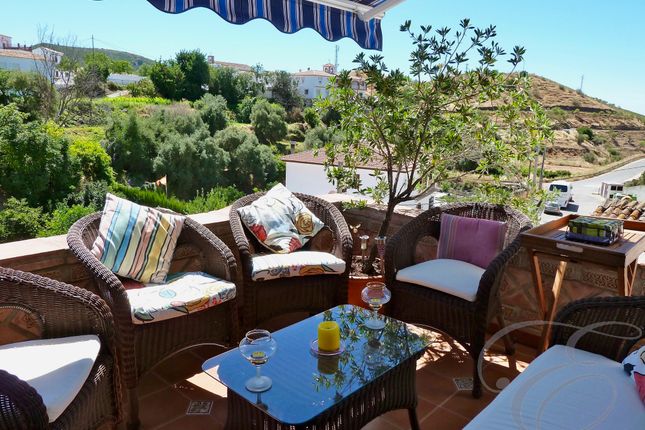 Thumbnail Town house for sale in Sedella, Axarquia, Andalusia, Spain