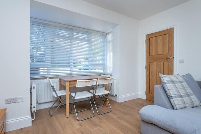 41, Princes Way, London photo 4