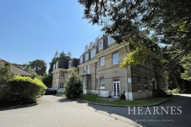 Flat for sale in Manor Road, East Cliff, Bournemouth