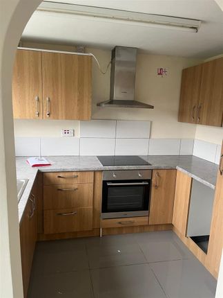 125, Sandringham Avenue, Willenhall photo 2