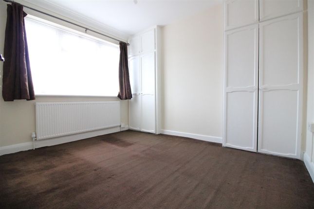 Thumbnail Room to rent in Dorset Avenue, Hayes