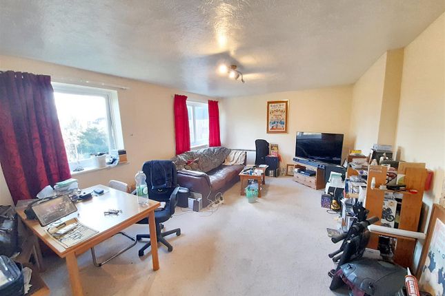 Flat 24, Marden House, Barnham photo 4