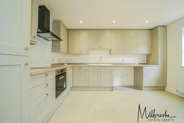 5 Leigh Road, Manchester photo 2