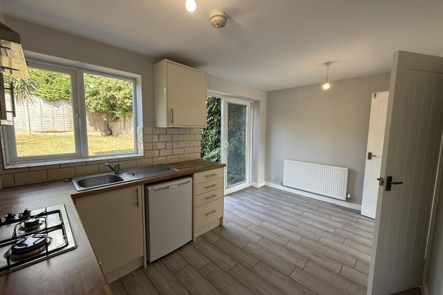 18, Linden Avenue, Burntwood photo 5