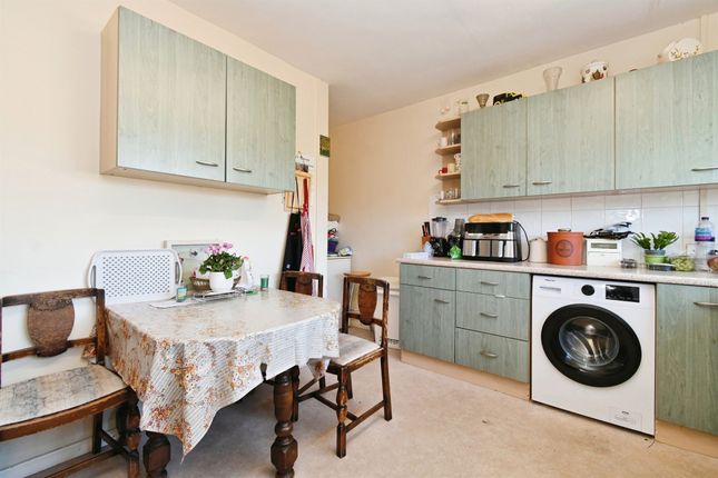 4a Mavery House, Victoria Road, Diss photo 3