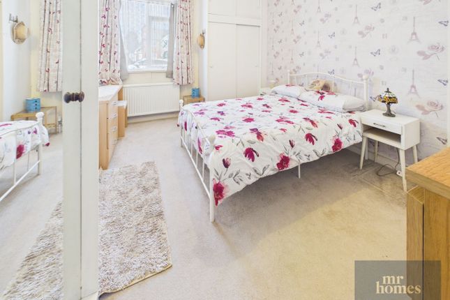 305, Grand Avenue, Cardiff photo 4