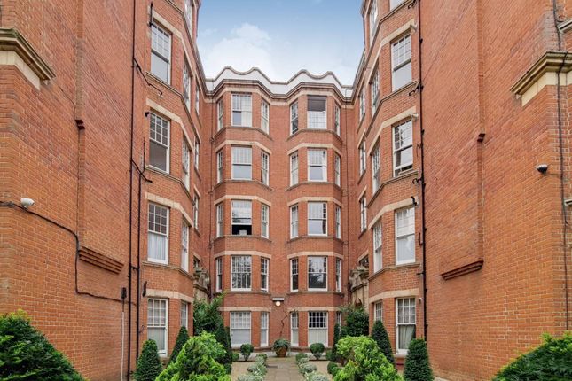 Thumbnail Flat to rent in The Terrace, Barnes, London