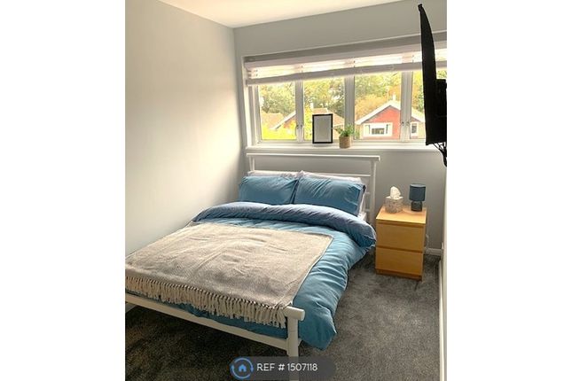 Spacious First Floor Room