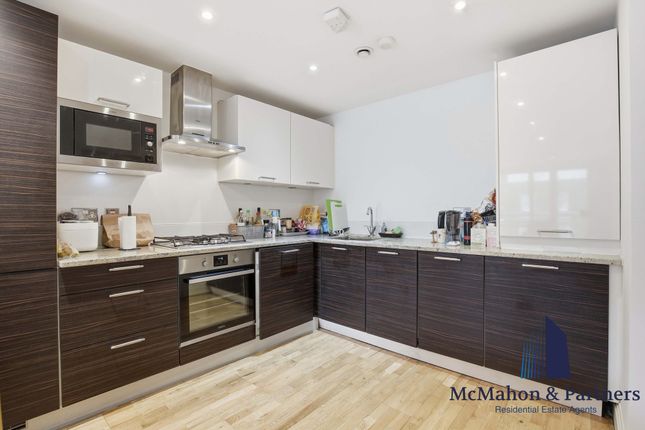 Flat 17, 172 Grange Road, London photo 2