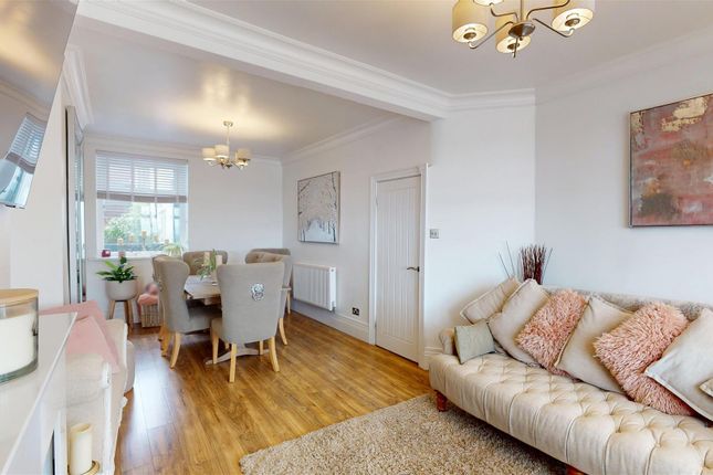 2, Park Avenue, Barry photo 4