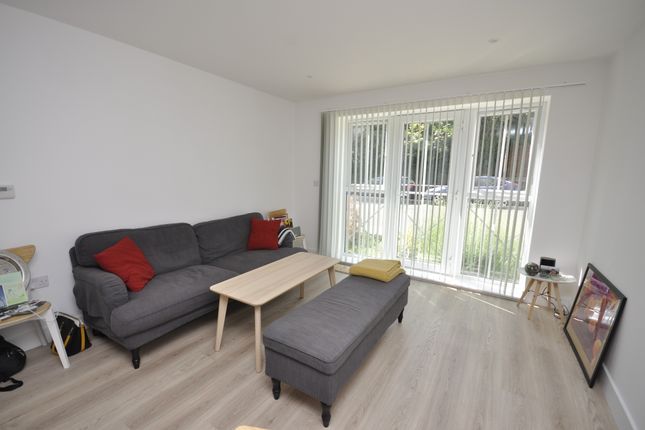 12, Edison House, Godalming photo 4