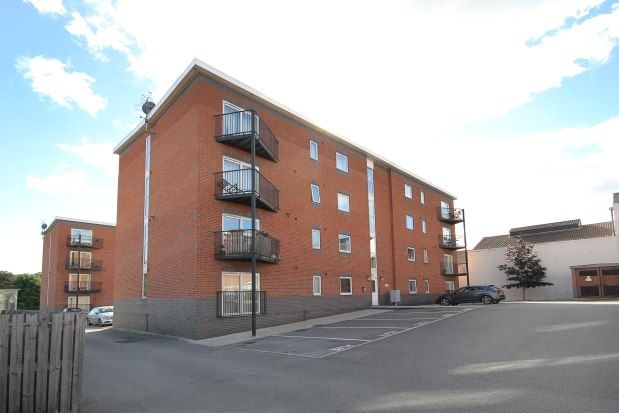 1 bed flat to rent in 2 Edmund Court, Sheffield S2