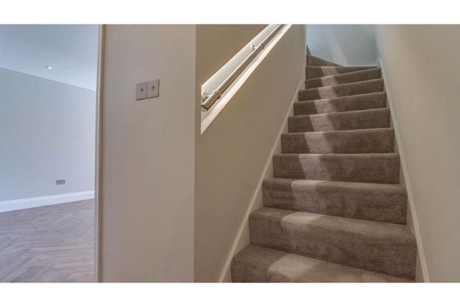 316, Ongar Road, Brentwood photo 4