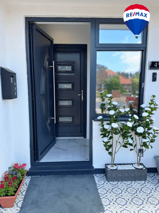 4, Avelon Road, Romford photo 5