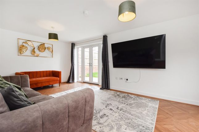 12, Mary Drive, Cullompton photo 4