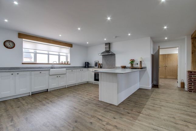 37 Hall Road, Wisbech photo 4