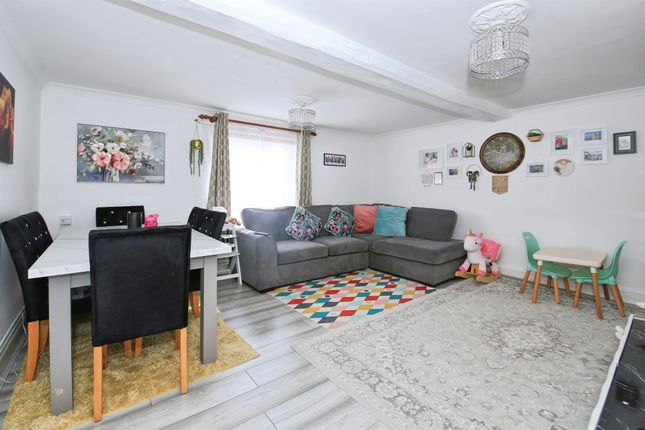 5, Burybrooke Court, Great Whyte, HUNTINGDON photo 4