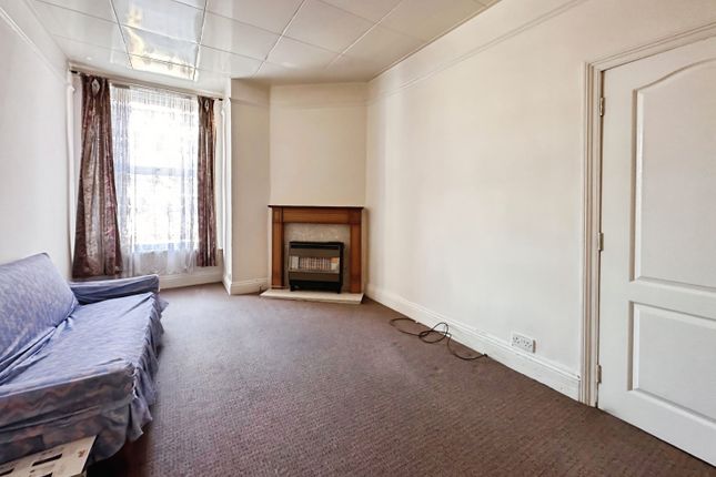 177, Cardigan Road, Leeds photo 3