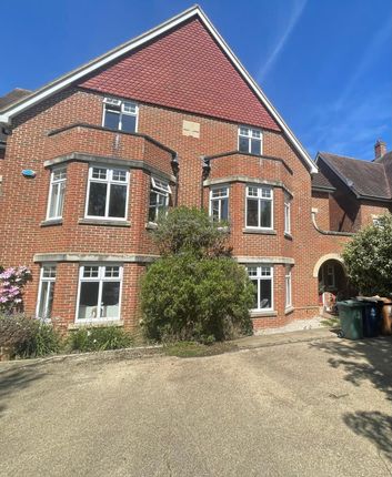 Semi-detached house to rent in Stone Meadow, Oxford