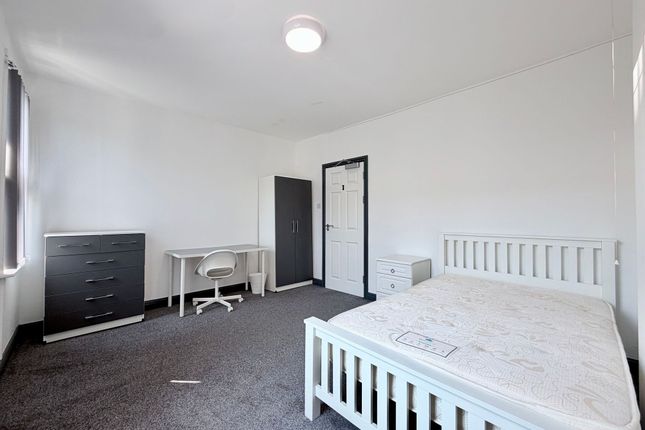 61 Bute Avenue, Nottingham photo 2