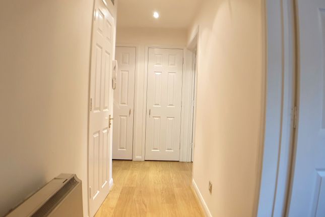 Flat to rent in Caravel Close, Docklands, Canary Wharf