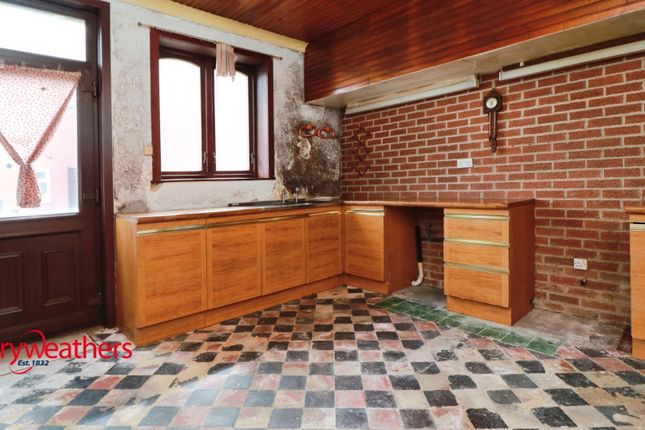 42, Princess Road, Mexborough photo 4