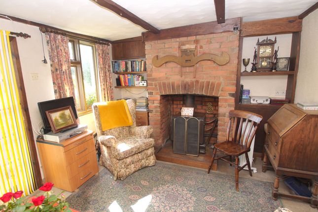 3 Bank Cottages, Stansted photo 4