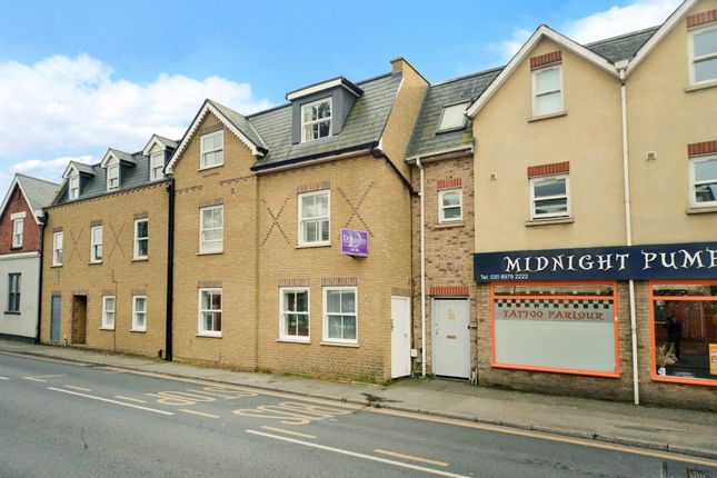 Thumbnail Flat to rent in Olive Court, Walton Road, East Molesey