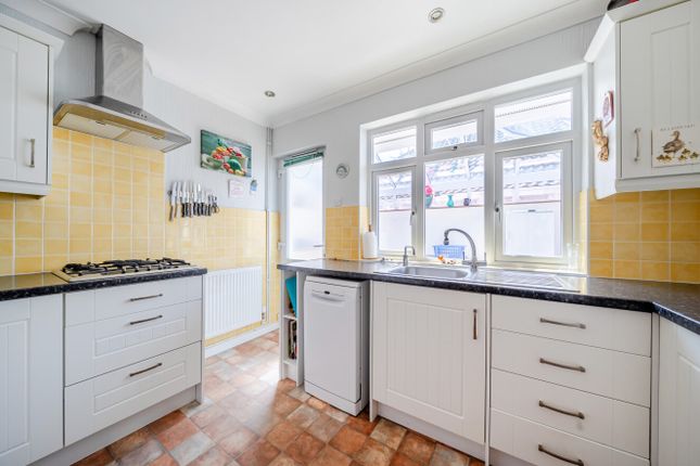 42, Midhurst Drive, Worthing photo 3