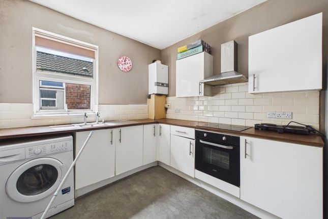 Flat 2, 63, Albert Avenue, Kingston Upon Hull photo 3