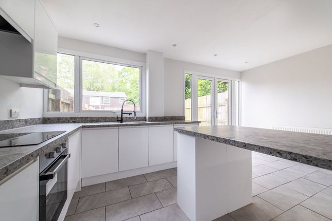 159, Millfield, Longfield photo 3