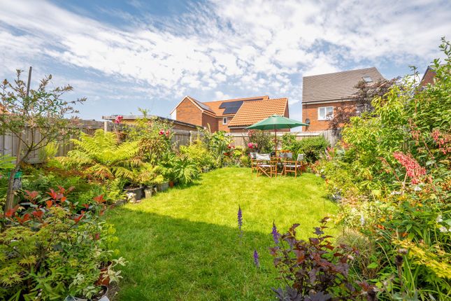 8 Gatekeeper Close, Knaresborough photo 3