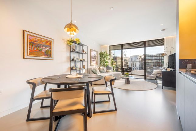 Flat for sale in Lewis Cubitt Square, London