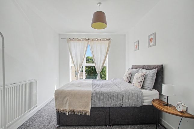 12, Amelia Court, Southampton photo 5